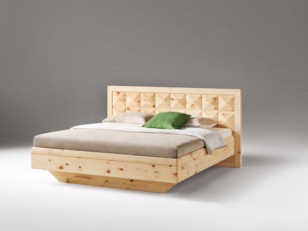 „Natürlich Schlafen“ in einem Bett aus Zirbelholz • MöbelCentrale GmbH • Schongau & Penzberg